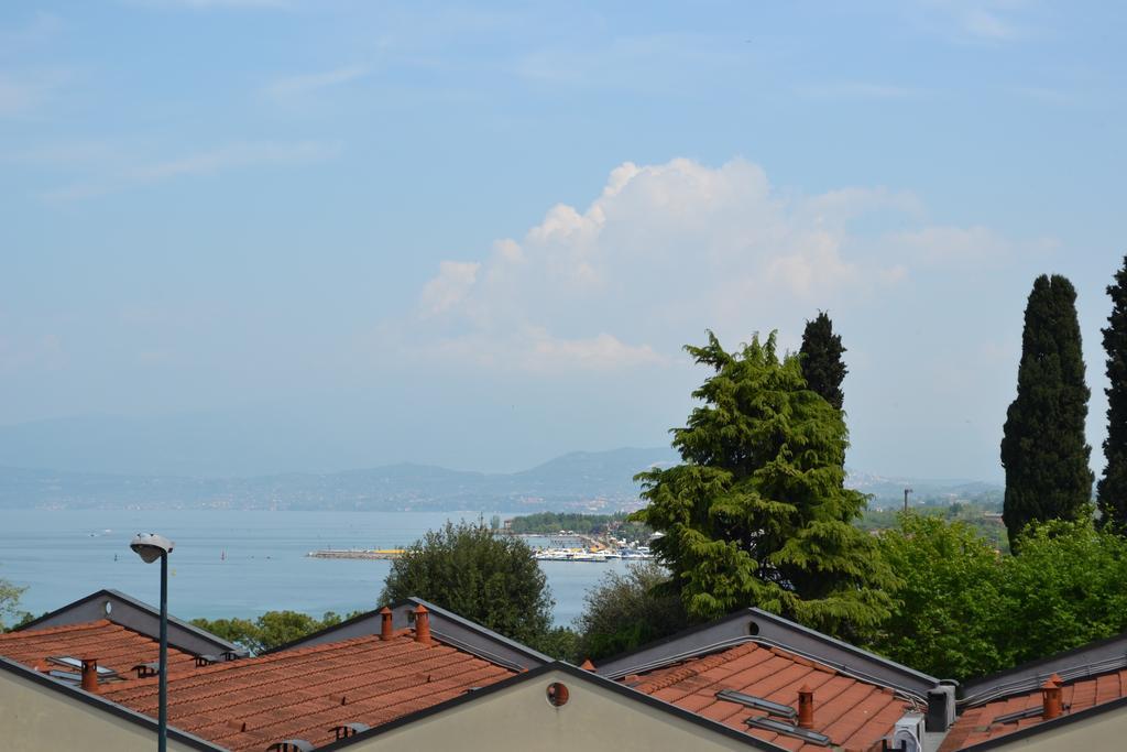 Hotel Dori Peschiera del Garda Exterior photo