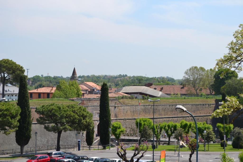 Hotel Dori Peschiera del Garda Exterior photo